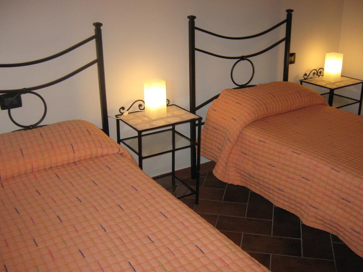 B & B Oasi Rosciano  Exterior photo