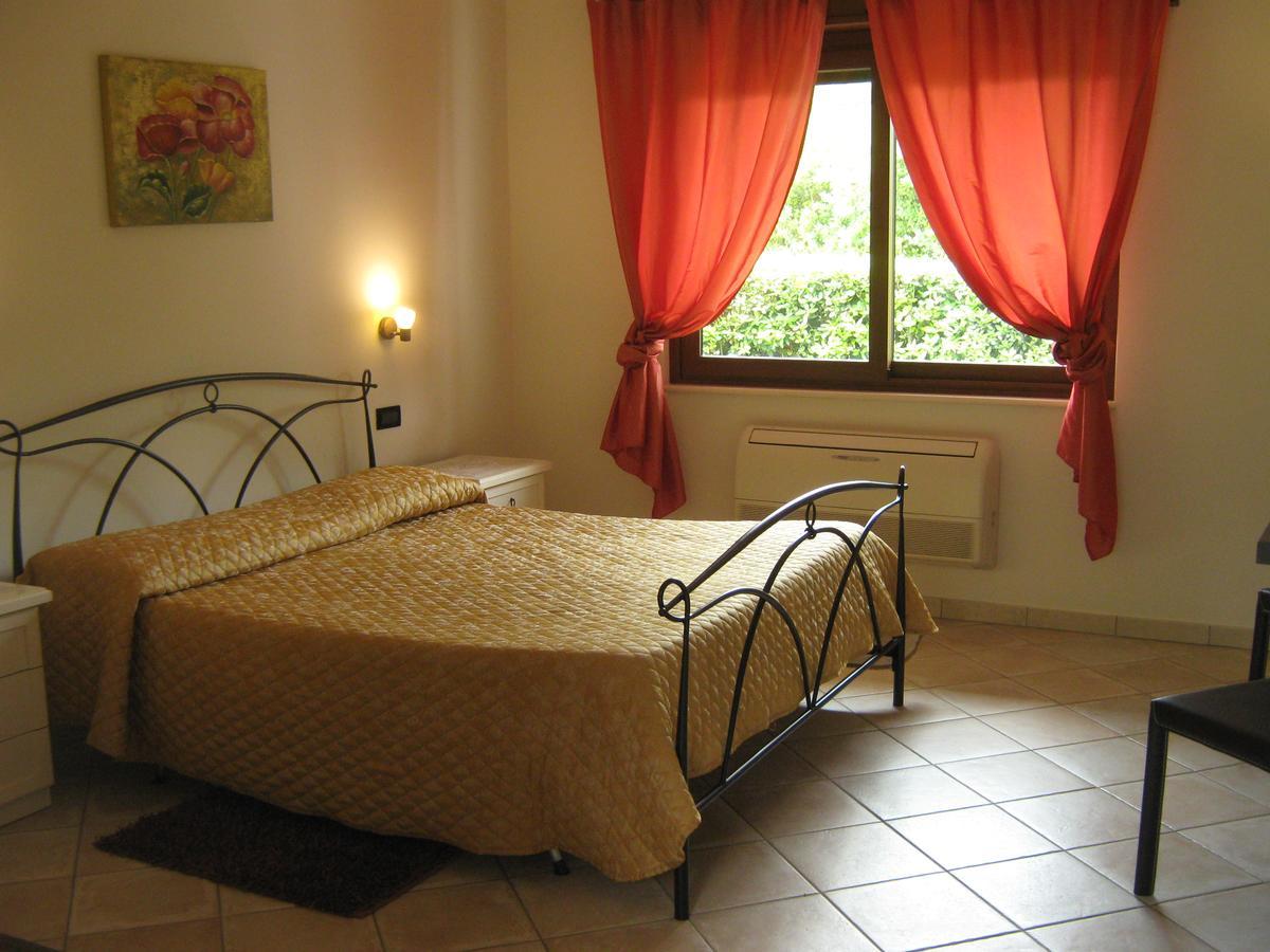 B & B Oasi Rosciano  Exterior photo