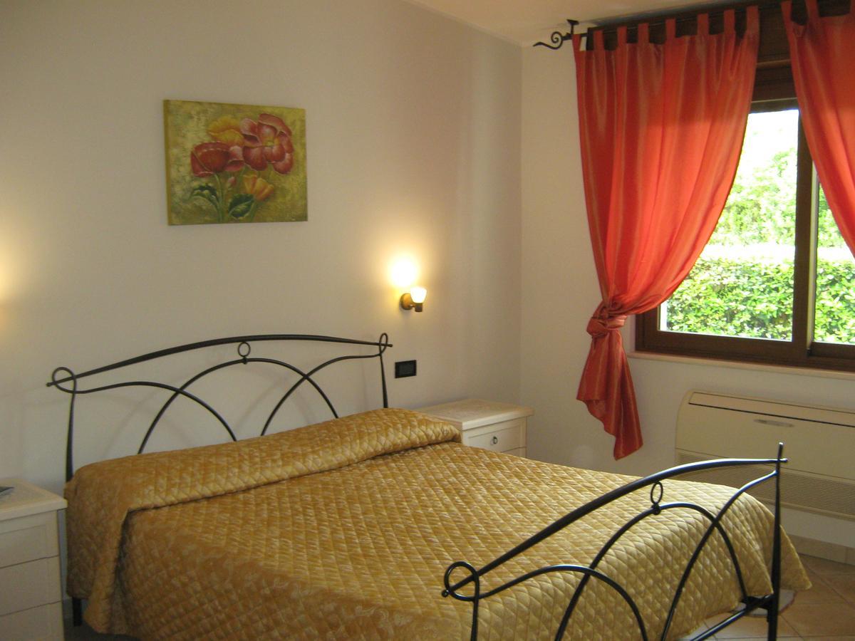 B & B Oasi Rosciano  Exterior photo